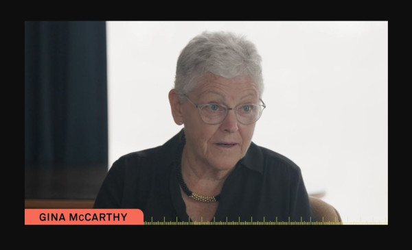 How to do Hard Things with Environmental Icon Gina McCarthy - YouTube